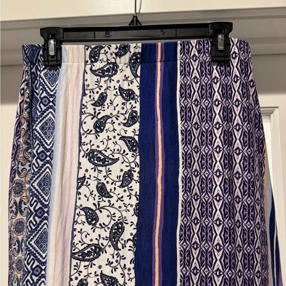 Chico’s Blue White Patchwork Print Maxi Skirt Boho Travel Resort Size 0 fits 4/6 - Picture 3 of 13